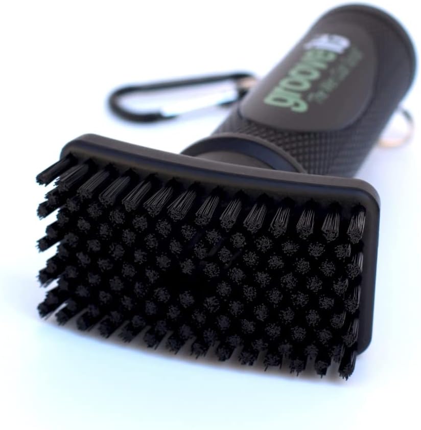 Grooveit The Wet Club Scrub Golf Water Brush with Magnetic Attachment