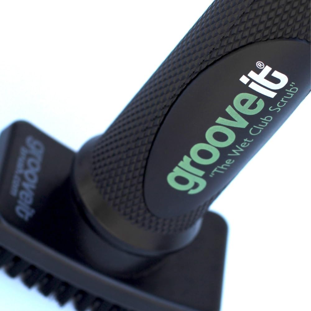 Grooveit The Wet Club Scrub Golf Water Brush with Magnetic Attachment